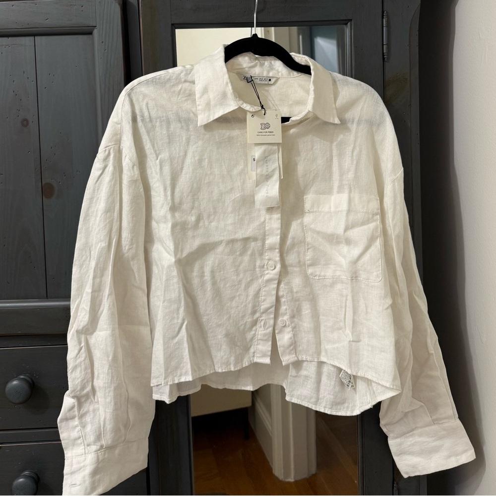 White Linen Cropped Button-Up Shirt